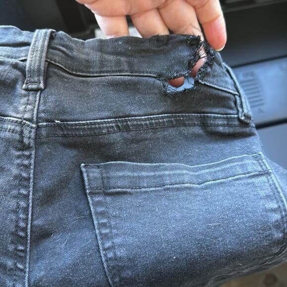 BLANKNYC Rib-cage Wide Leg Ripped Pant Jeans, Size 26, New with Tag MSRP $108 - Picture 8 of 10